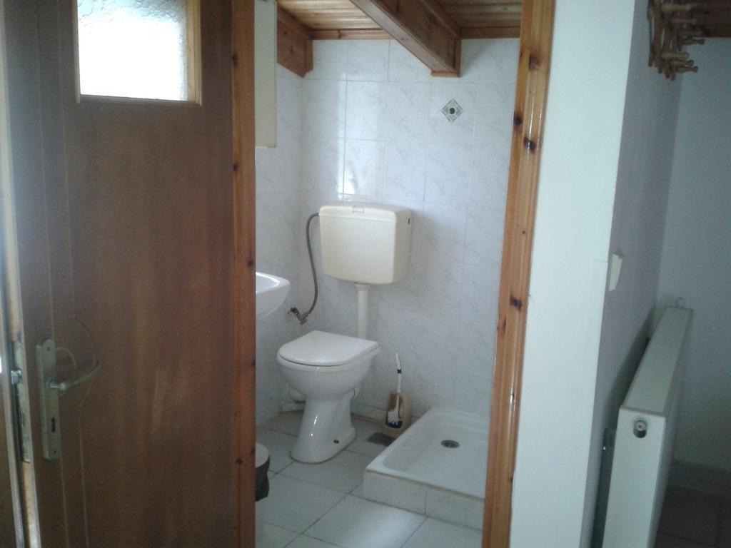 Apartamento Efterpi Aggeli Loutrópolis Thermís Habitación foto